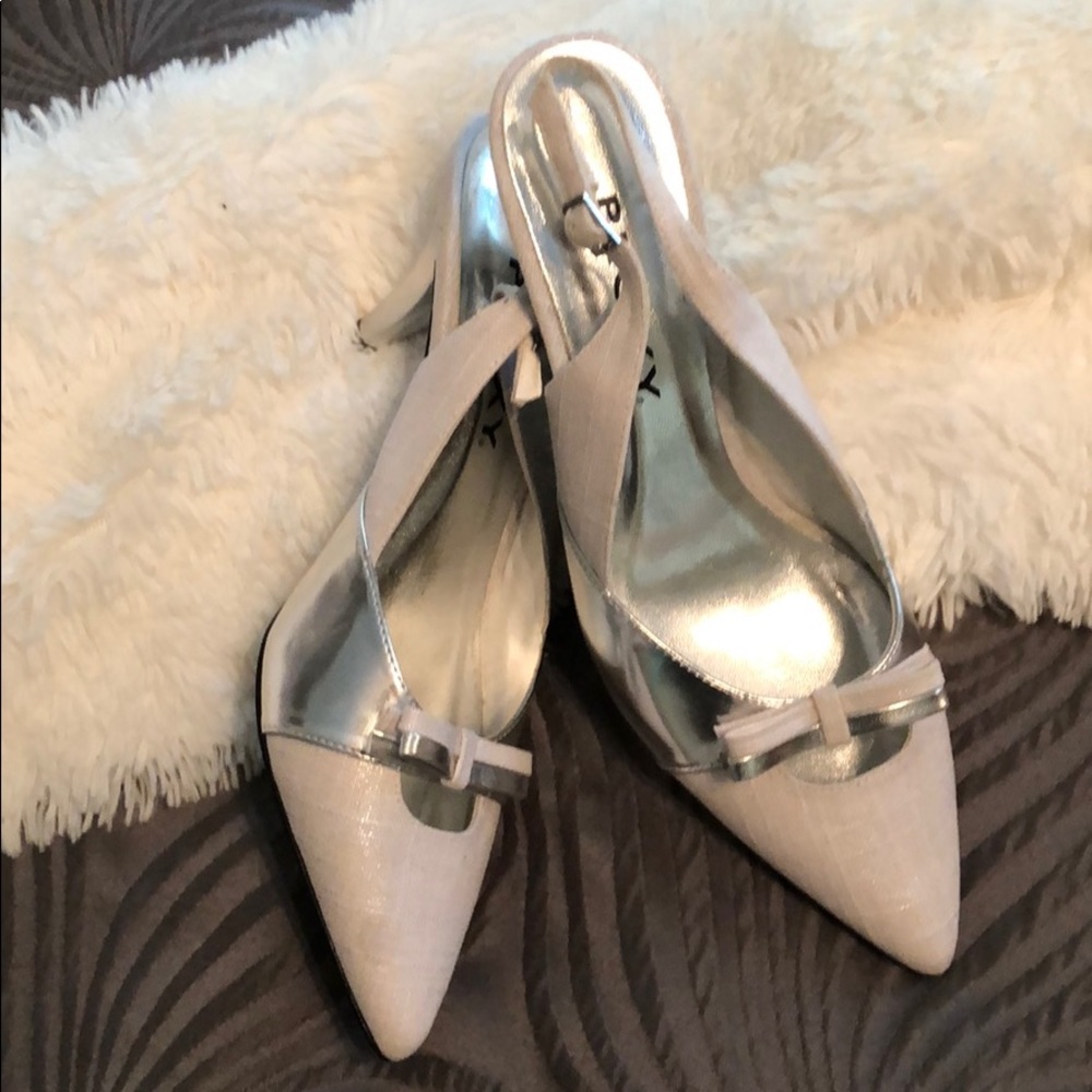 White & Silver Proxy